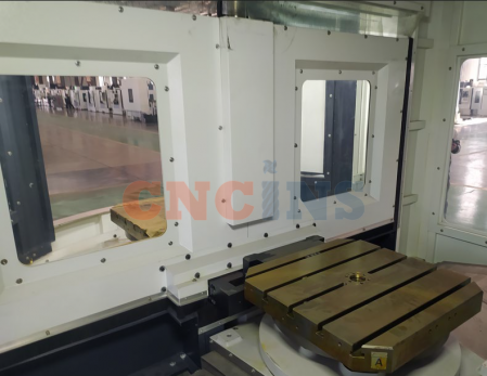 Горизонтально-фрезерный 2-х паллетный станок HMC500 c ЧПУ Fanuc